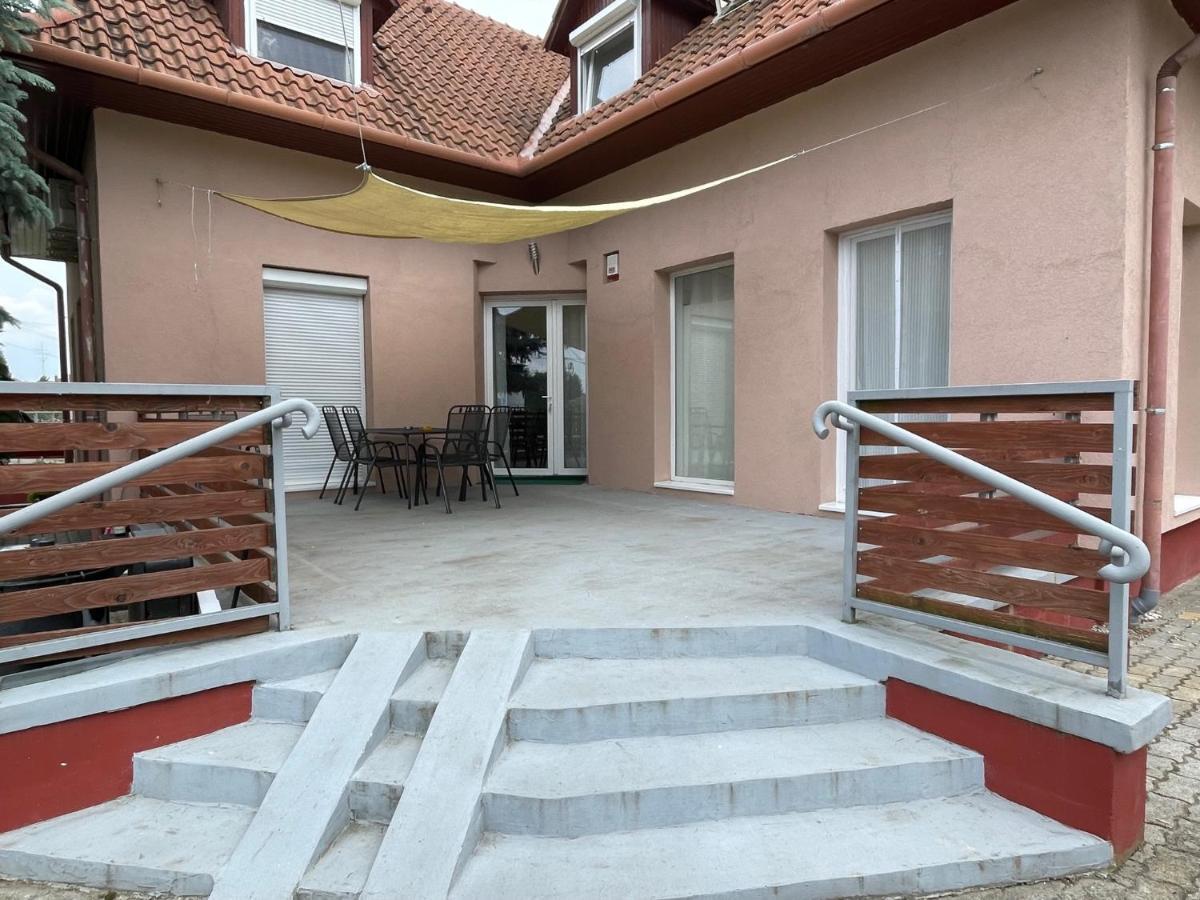 Sunshine Apartman Apartment Balatonboglar Exterior photo